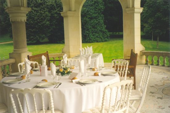 Terrasse couverte du Chteau du Repaire  Vigeois en Corrze